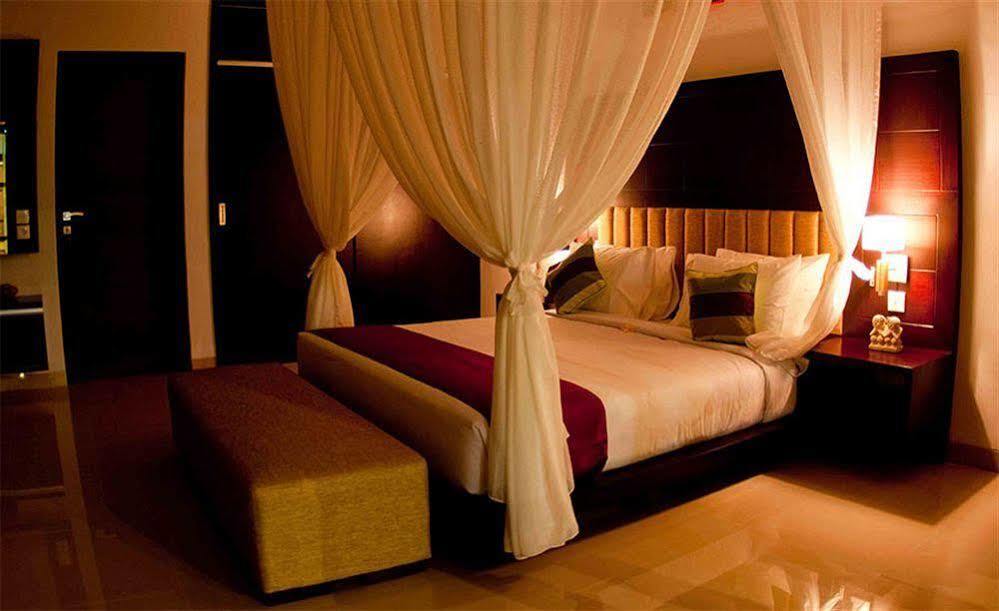 M Two Villas Seminyak 외부 사진